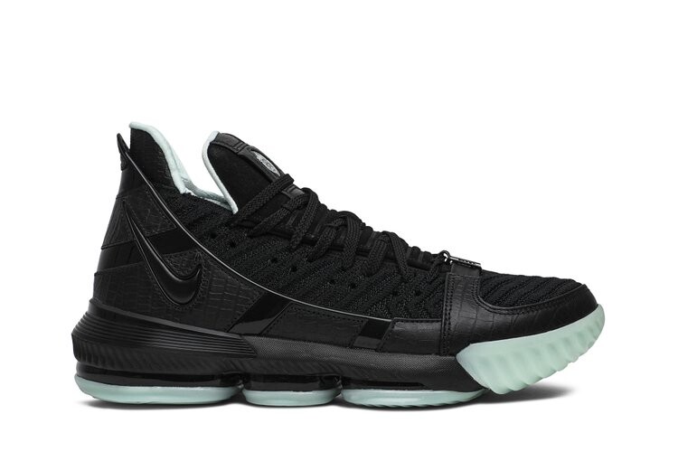 Кроссовки Nike LeBron 16 'Glow', черный
Кроссовки Nike LeBron 16 'Glow', черный