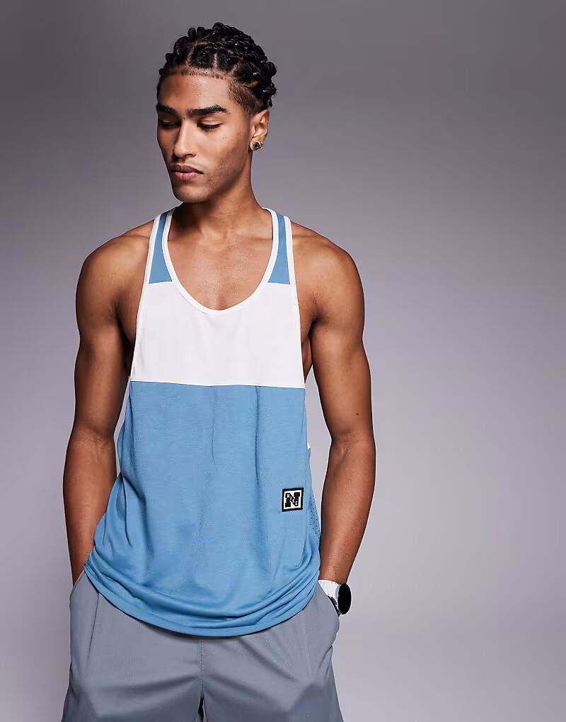 Майка Nike Training Heritage синего цвета
Майка Nike Training Heritage синего цвета