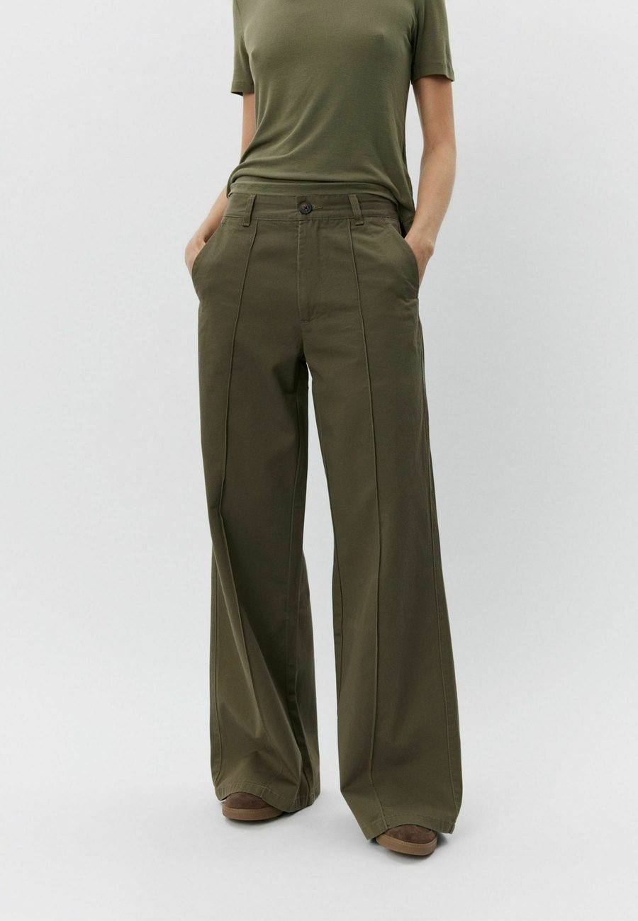 Брюки Sofie Schnoor Trousers, Army Green/Green
Брюки Sofie Schnoor Trousers, Army Green/Green