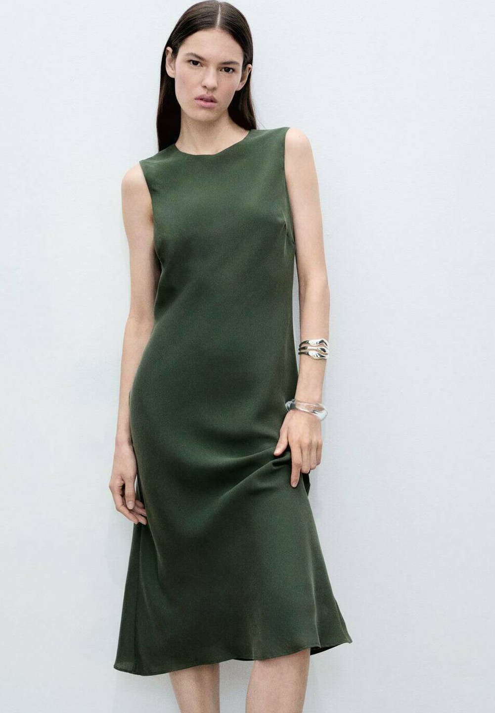 Повседневное платье CAVA Mango, зеленый
Повседневное платье CAVA Mango, зеленый