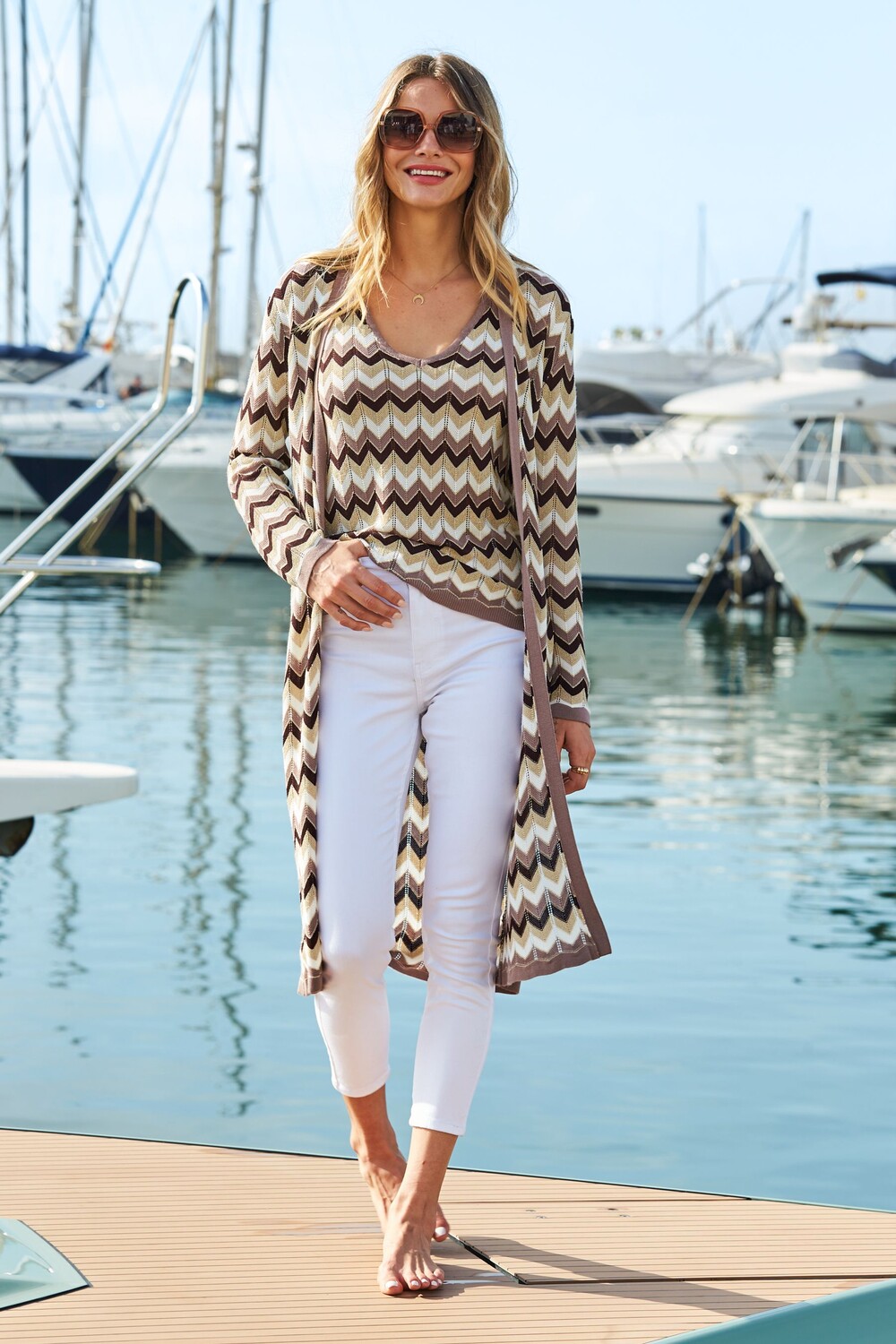 Удлиненный кардиган с узором шеврон Sosandar, коричневый
Удлиненный кардиган с узором шеврон Sosandar, коричневый