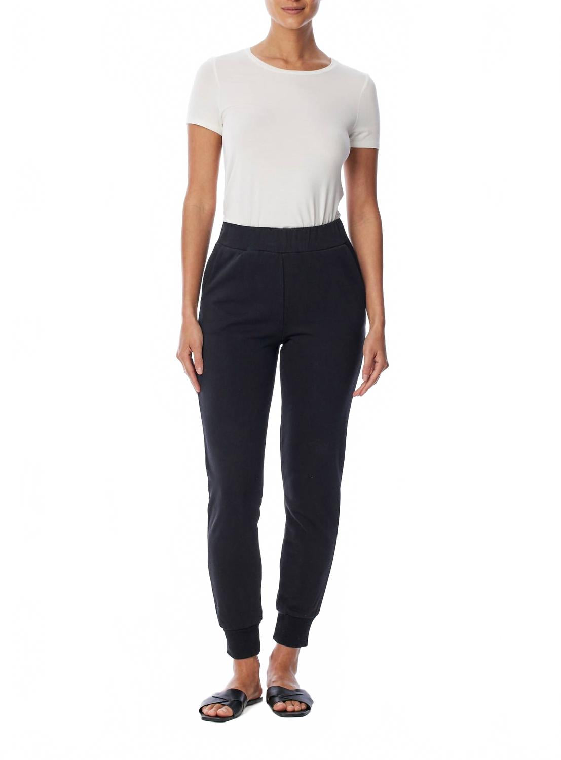 Реа Спортивные штаны черные LBLC THE LABEL
Реа Спортивные штаны черные LBLC THE LABEL