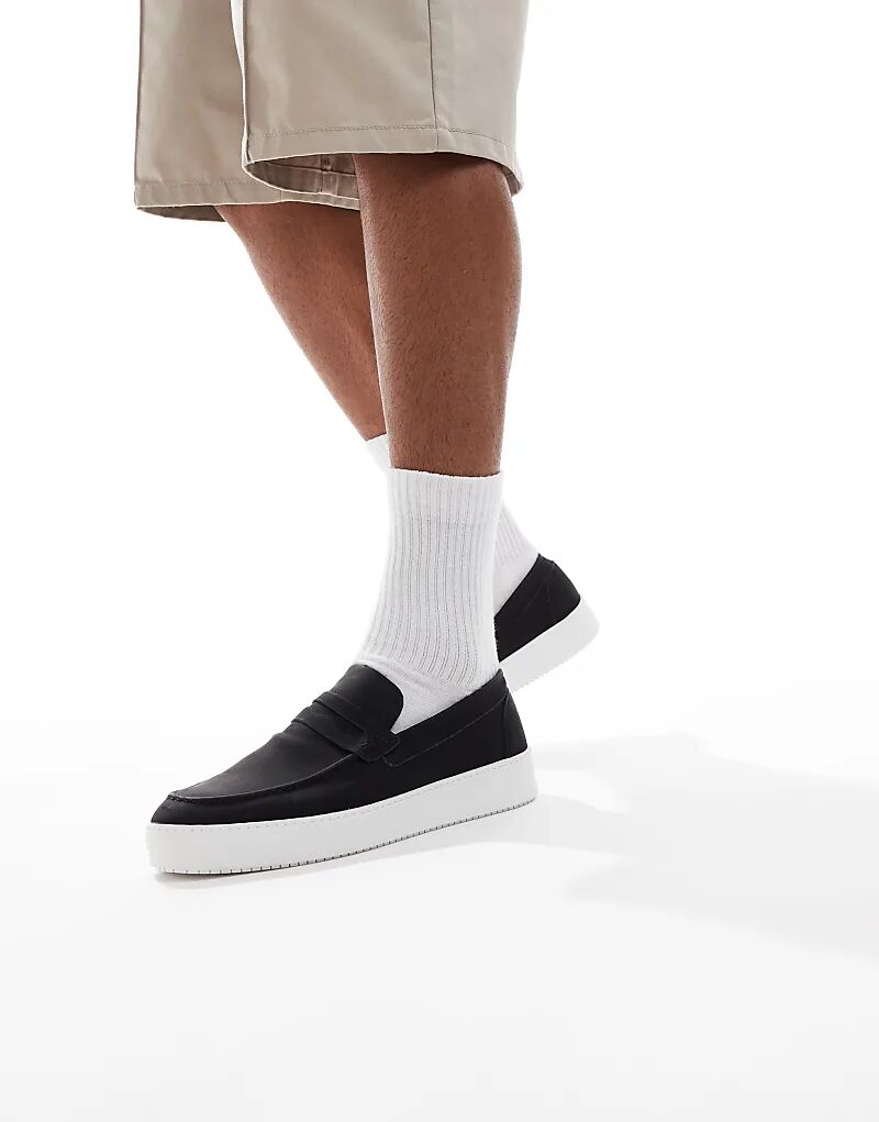 Лоферы Brave Soul из искусственной замши черного цвета
Лоферы Brave Soul из искусственной замши черного цвета