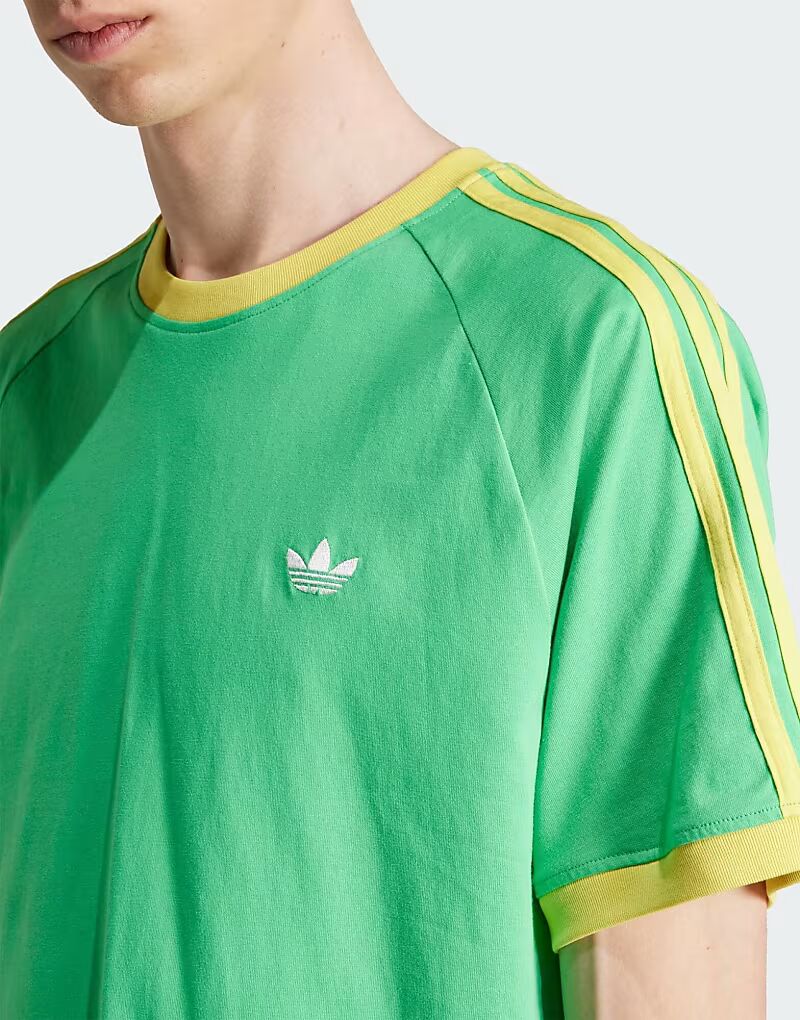 Футболка Adidas Originals Monogram cali в цвете Energy Green
Футболка Adidas Originals Monogram cali в цвете Energy Green