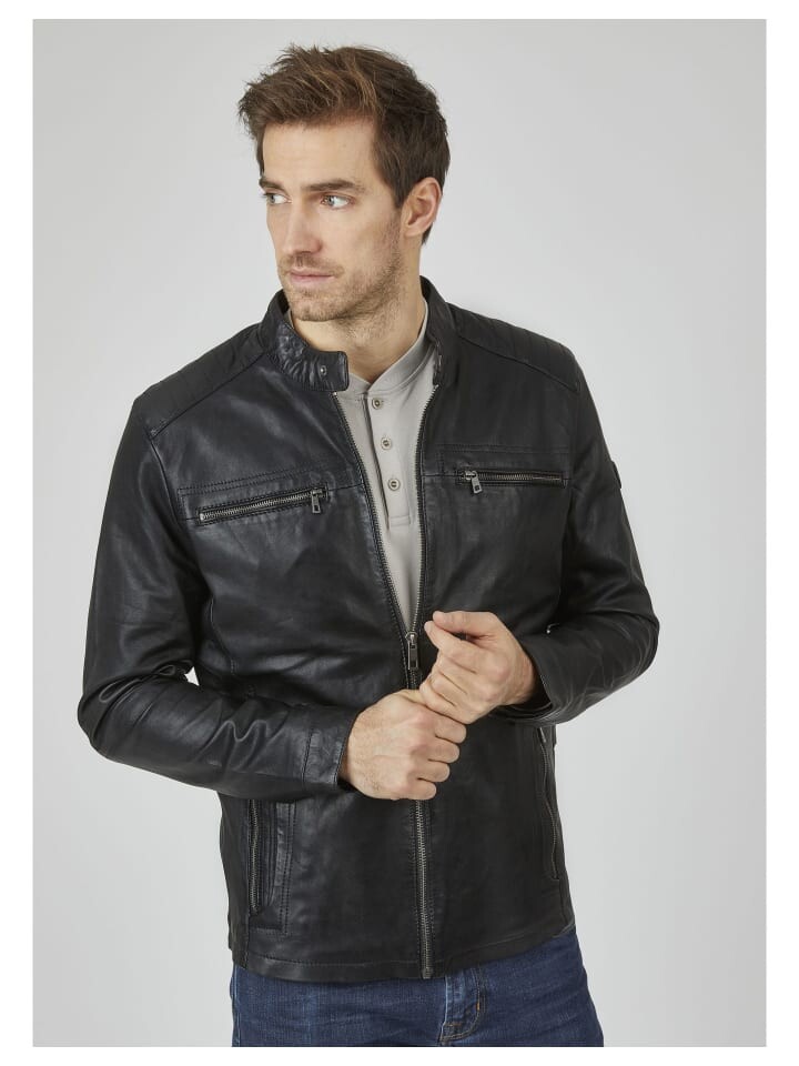 Кожаная куртка Bugatti, черный
Кожаная куртка Bugatti, черный