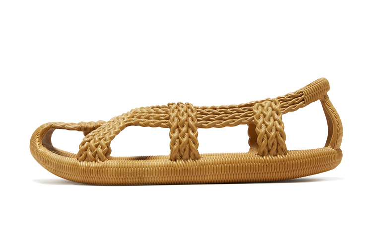 Пляжные сандалии унисекс жёлтые, цвет Yellow
Пляжные сандалии унисекс жёлтые, цвет Yellow