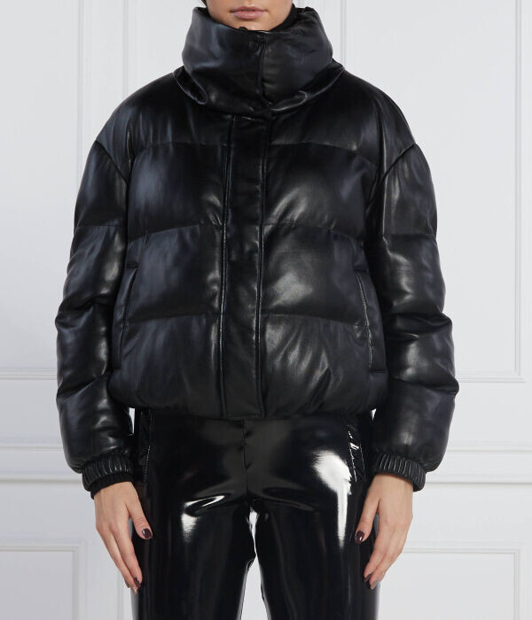 Куртка женская Patrizia Pepe с воротником-стойкой, черный
Куртка женская Patrizia Pepe с воротником-стойкой, черный