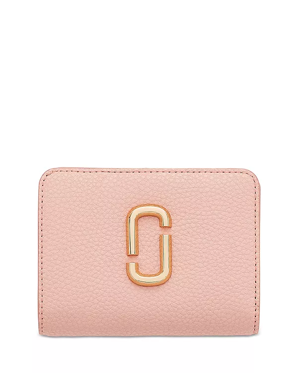 Компактный кошелек из зернистой кожи Marc Jacobs, розовый
Компактный кошелек из зернистой кожи Marc Jacobs, розовый