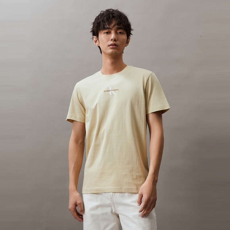 Футболка унисекс Calvin Klein Jeans с короткими рукавами, белый
Футболка унисекс Calvin Klein Jeans с короткими рукавами, белый