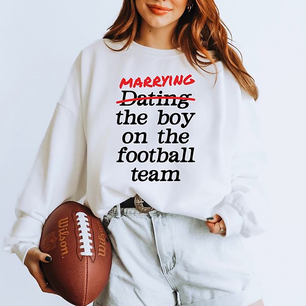 Свитшот женский Marrying the boy on the football team Simply Sage Market, White
Свитшот женский Marrying the boy on the football team Simply Sage Market, White