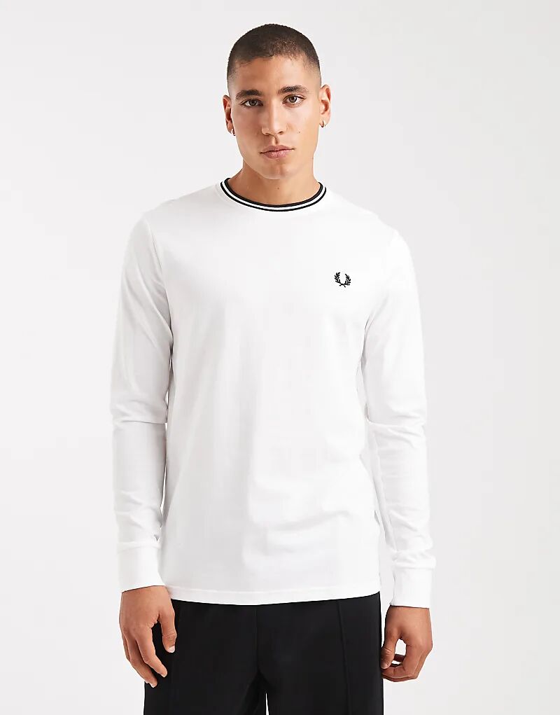 Футболка Fred Perry с длинными рукавами и двойной отделкой белого цвета
Футболка Fred Perry с длинными рукавами и двойной отделкой белого цвета