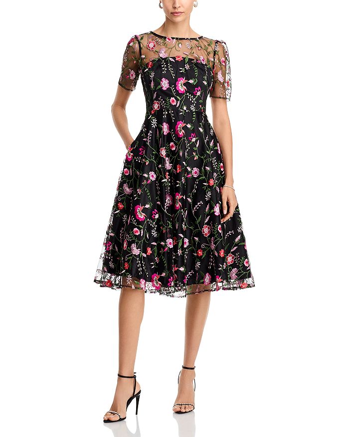 Платье с цветочной вышивкой Eliza J, черный
Платье с цветочной вышивкой Eliza J, черный