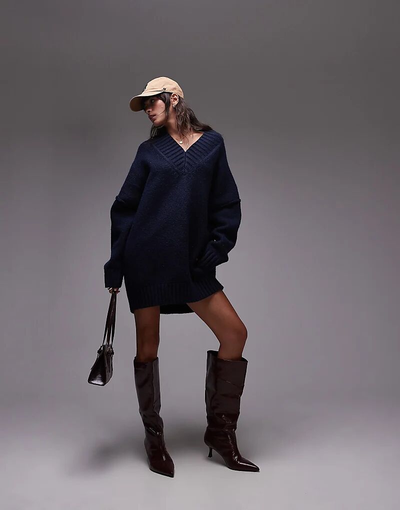 Трикотажное мини-платье большого размера с высоким V-образным вырезом темно-синего цвета Topshop
Трикотажное мини-платье большого размера с высоким V-образным вырезом темно-синего цвета Topshop