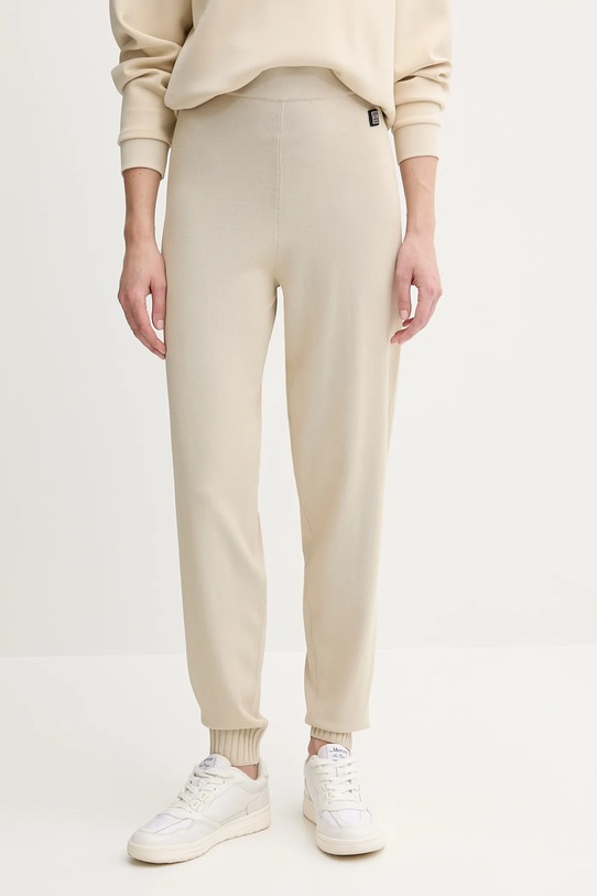 Спортивные брюки Armani Exchange, бежевый
Спортивные брюки Armani Exchange, бежевый