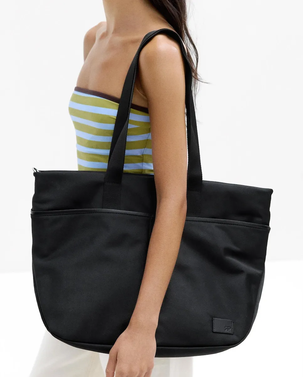 Женский портфель для ноутбука 13 с застежкой-молнией Parfois, черный
Женский портфель для ноутбука 13 с застежкой-молнией Parfois, черный