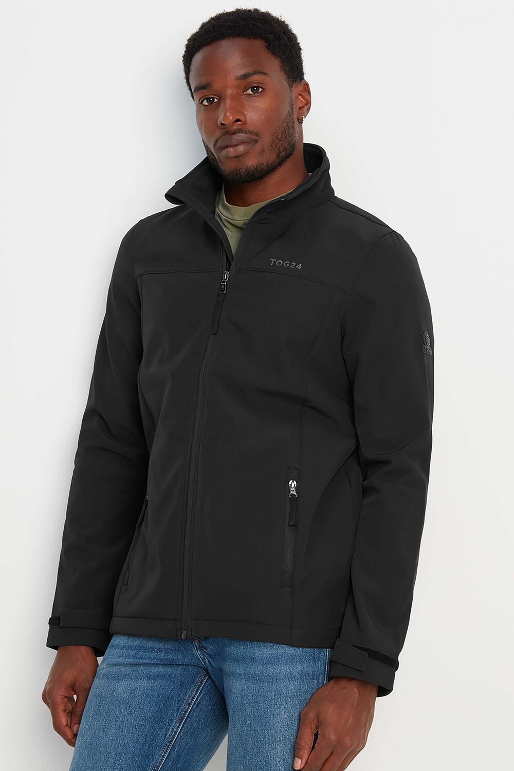 Водонепроницаемая куртка из софтшелла 'Feizor' TOG24, черный
Водонепроницаемая куртка из софтшелла 'Feizor' TOG24, черный