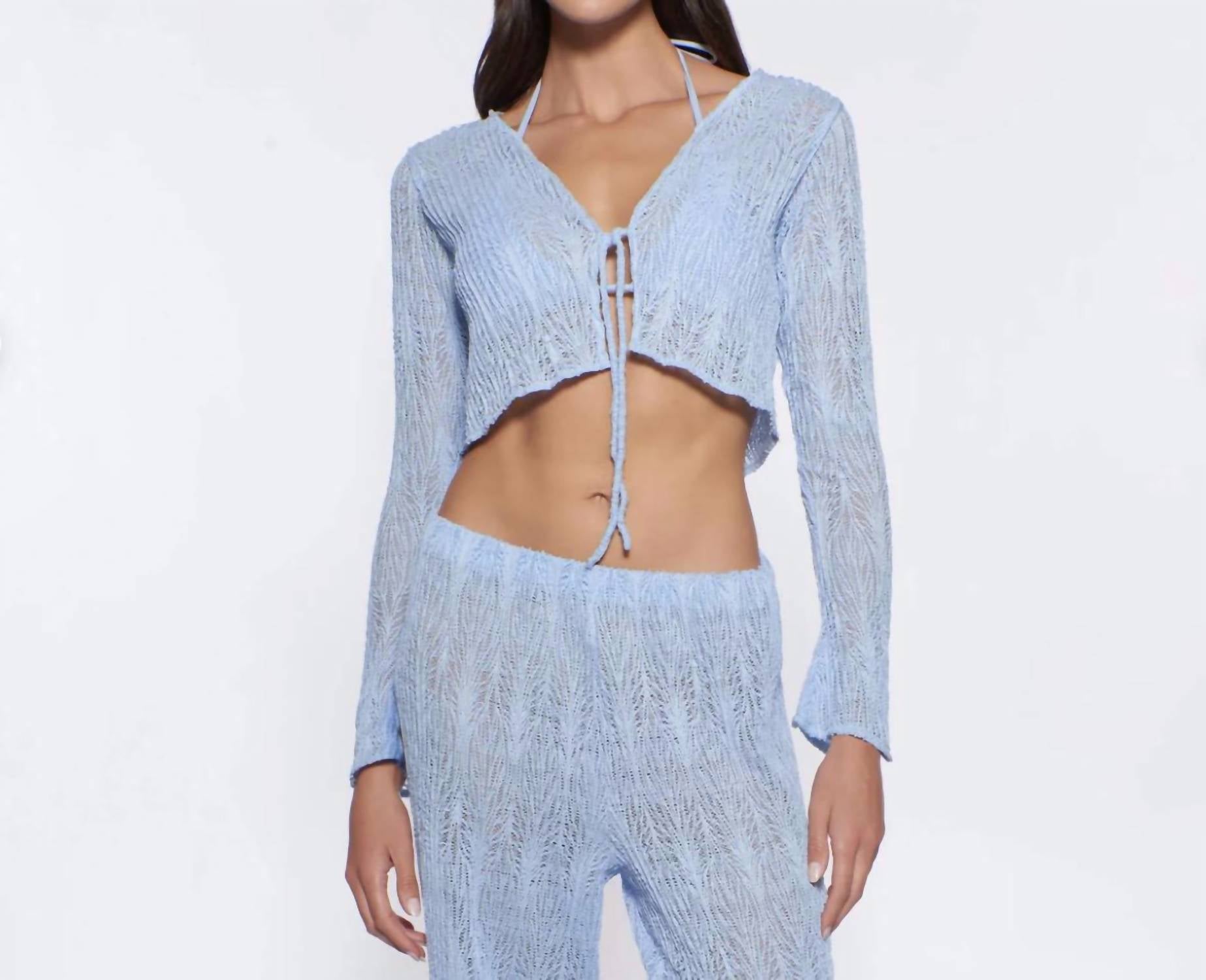 Топ Джесси в облачно-голубом плетении Peixoto
Топ Джесси в облачно-голубом плетении Peixoto