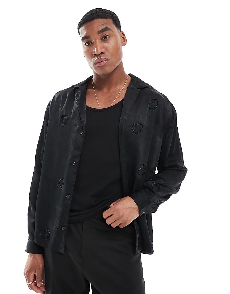 Свободная атласная рубашка глубокого кроя с украшением в виде сердца черного цвета ASOS DESIGN
Свободная атласная рубашка глубокого кроя с украшением в виде сердца черного цвета ASOS DESIGN