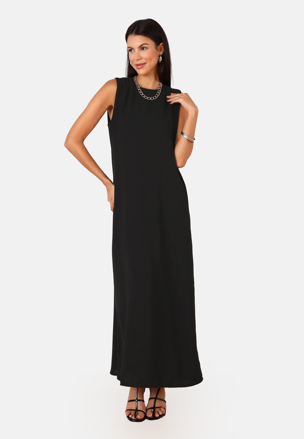 Платье макси Modanisa, черный
Платье макси Modanisa, черный