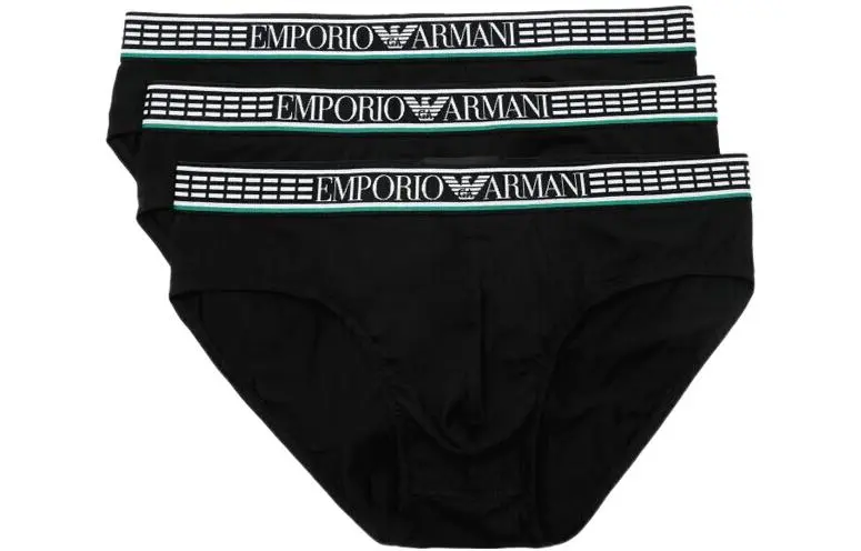 EMPORIO ARMANI Мужские трусы 3 штуки черные
EMPORIO ARMANI Мужские трусы 3 штуки черные