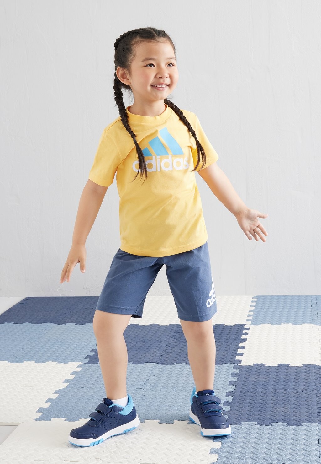 Обувь для ходьбы Tensor Hook And Loop adidas Performance, темно-синий
Обувь для ходьбы Tensor Hook And Loop adidas Performance, темно-синий