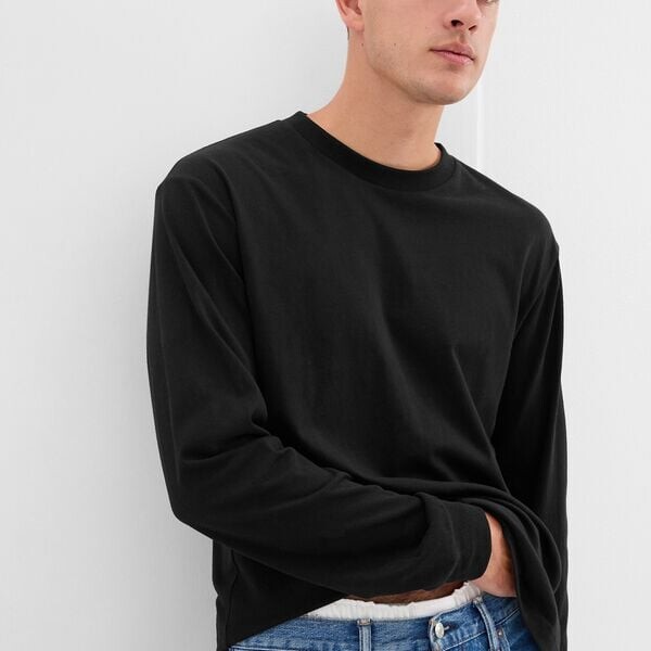 Толстовка из органического хлопка с круглым вырезом Gap, черный 
Толстовка из органического хлопка с круглым вырезом Gap, черный