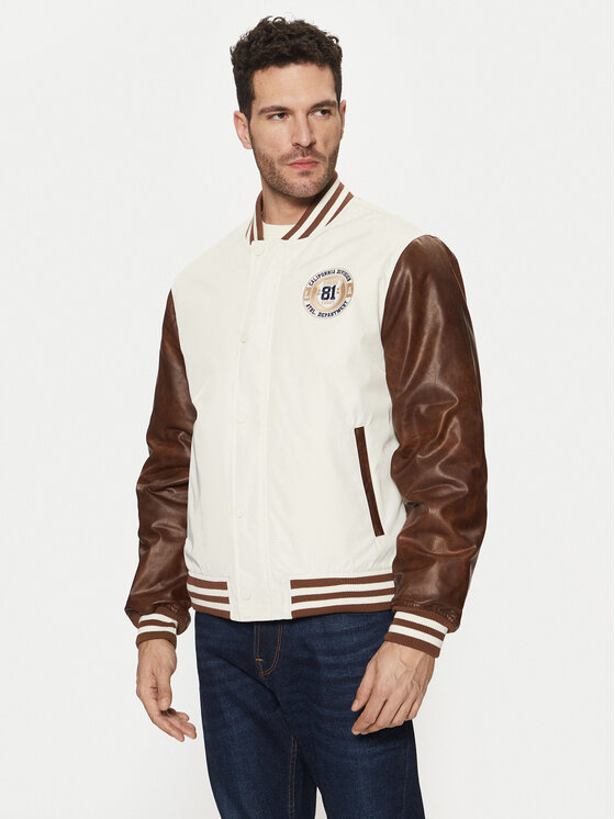 Куртка-Бомбер стандартный крой M5RL19 WGU82 Guess, белый
Куртка-Бомбер стандартный крой M5RL19 WGU82 Guess, белый