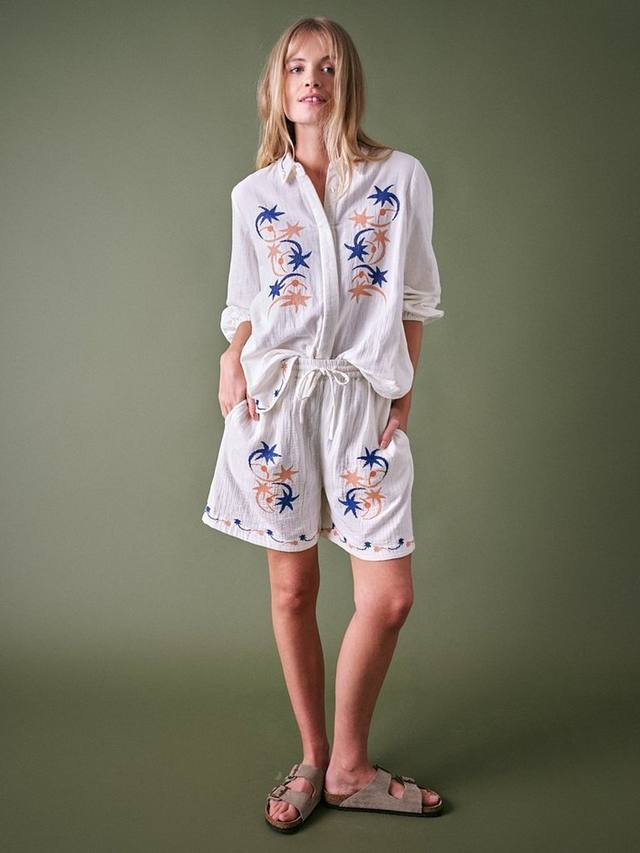 Топ Celestial Stella с вышивкой Cape Cove, Egrey Ivory
Топ Celestial Stella с вышивкой Cape Cove, Egrey Ivory