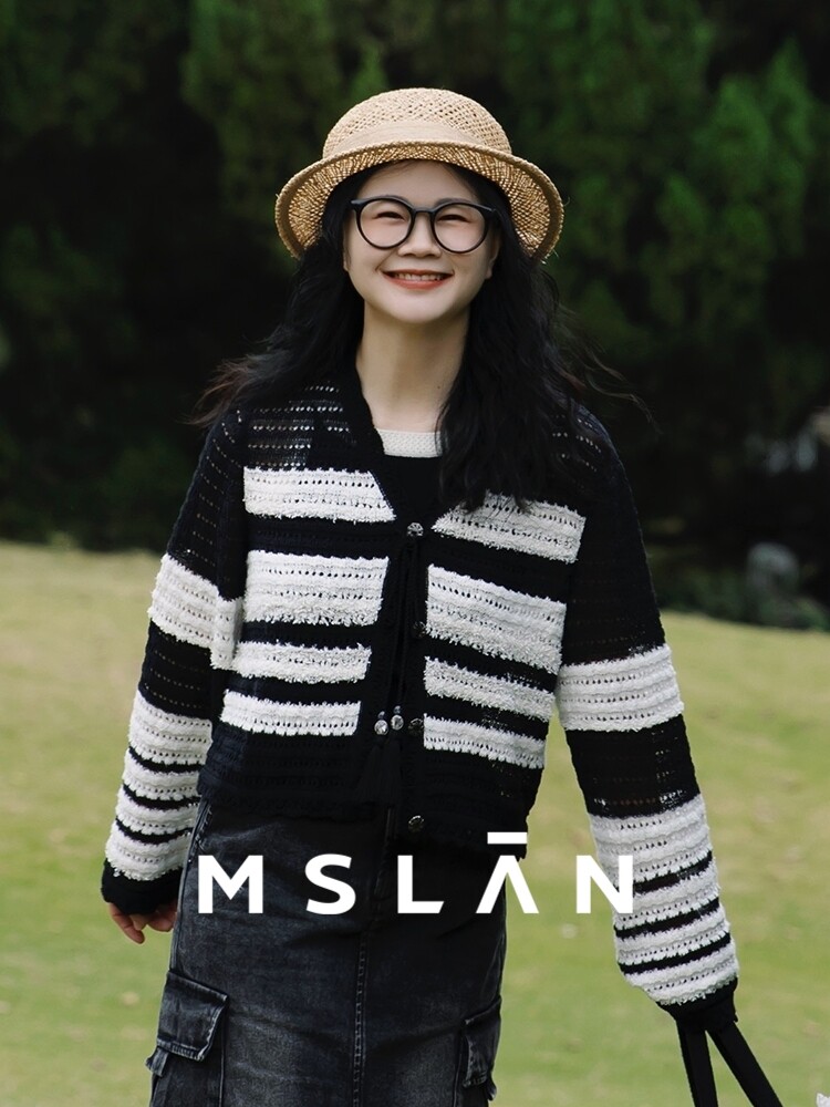 Кардиган вязаный Mslan в контрастную полоску, черный
Кардиган вязаный Mslan в контрастную полоску, черный