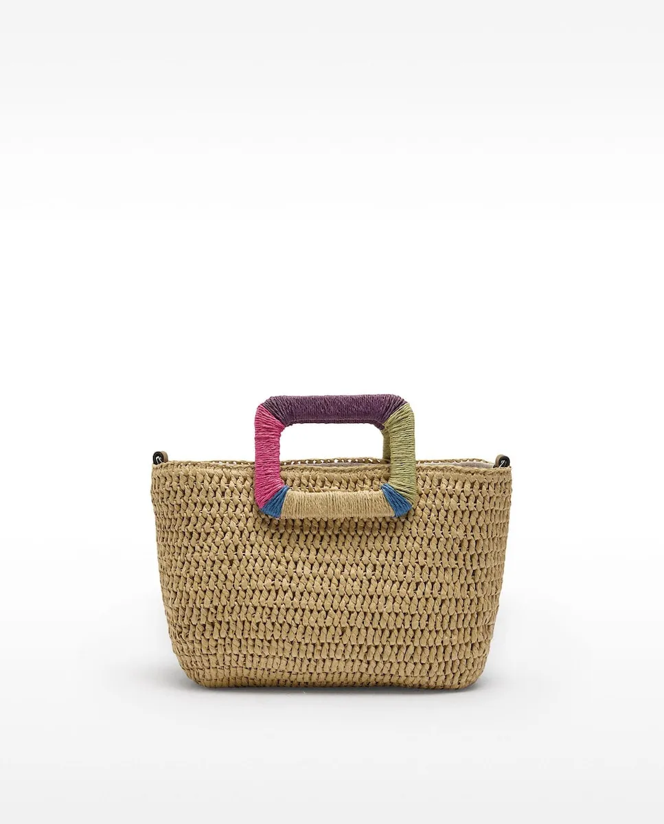 Сумка-тоут с эффектом рафии, трансформирующаяся в сумку через плечо, с жесткой ручкой и застежкой-молнией Parfois, коричневый
Сумка-тоут с эффектом рафии, трансформирующаяся в сумку через плечо, с жесткой ручкой и застежкой-молнией Parfois, коричневый