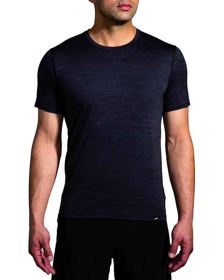 Футболка Brooks Luxe, цвет Heather Deep Black
Футболка Brooks Luxe, цвет Heather Deep Black