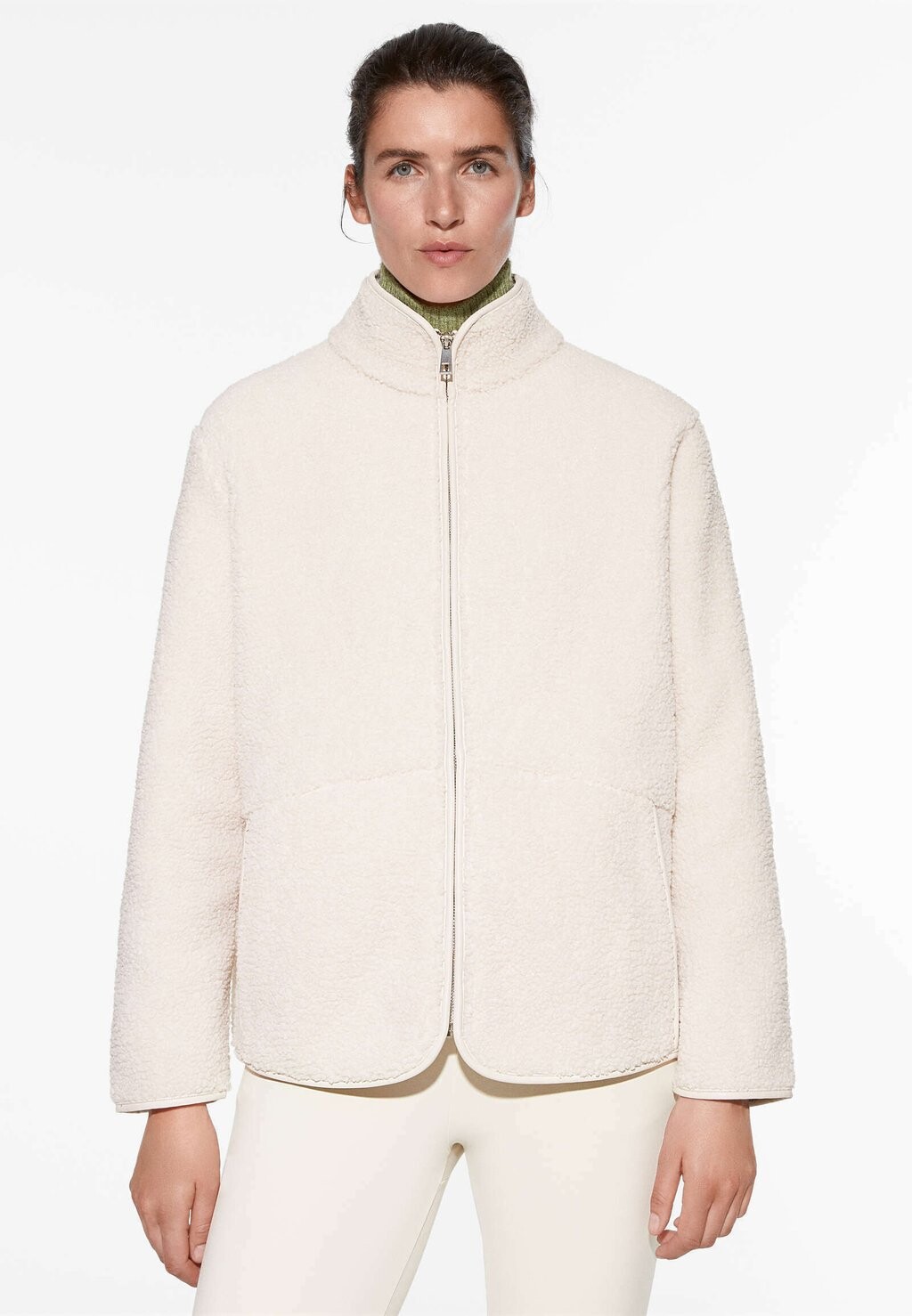 Флисовая куртка OYSHO, бежевый
Флисовая куртка OYSHO, бежевый