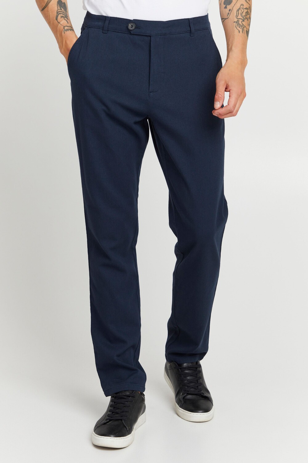 Тканевые брюки !SOLID Stoff TOFilip Structure 21202236, синий
Тканевые брюки !SOLID Stoff TOFilip Structure 21202236, синий