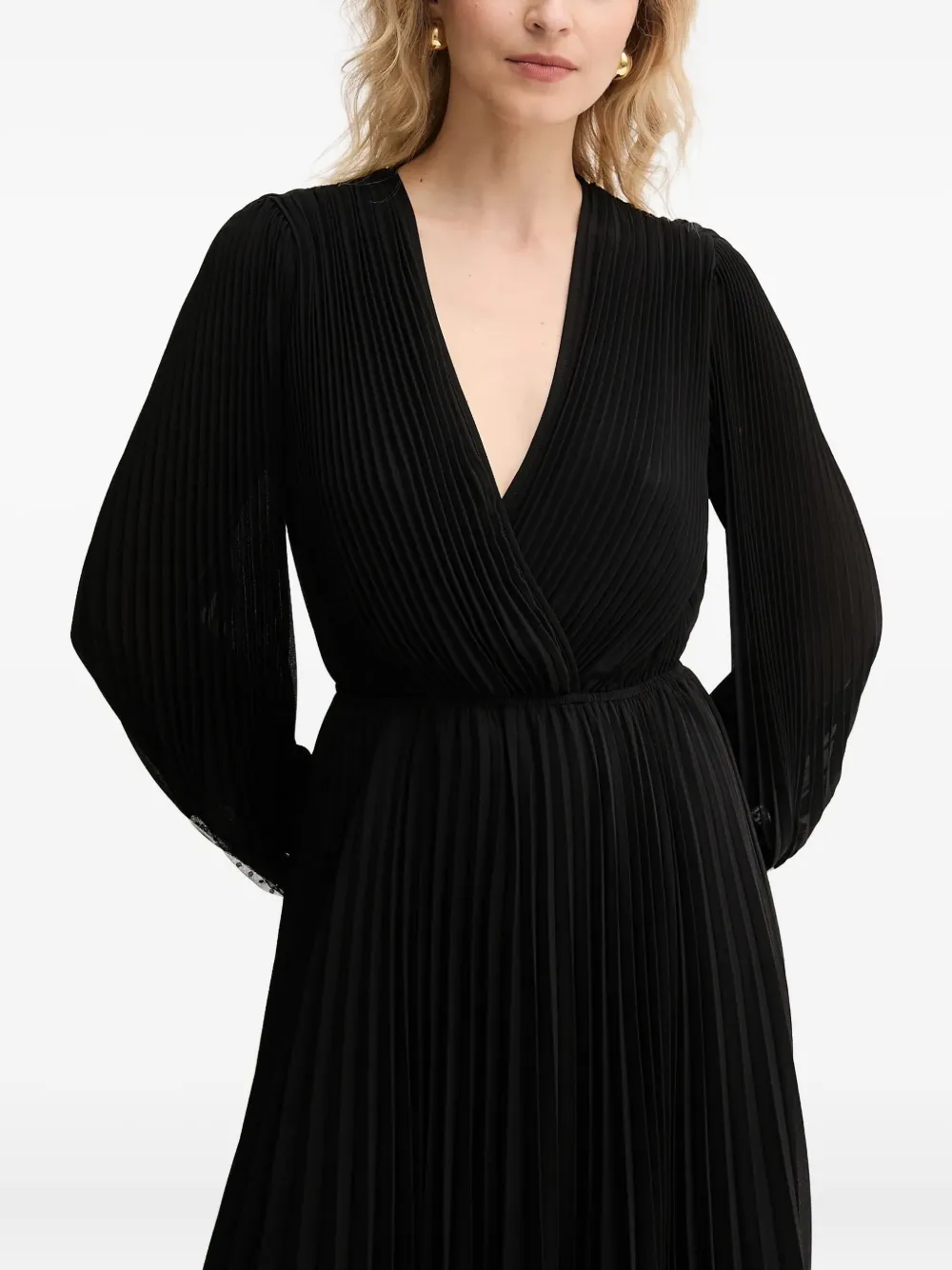 Платье макси с плиссированной юбкой Twinset, черный
Платье макси с плиссированной юбкой Twinset, черный