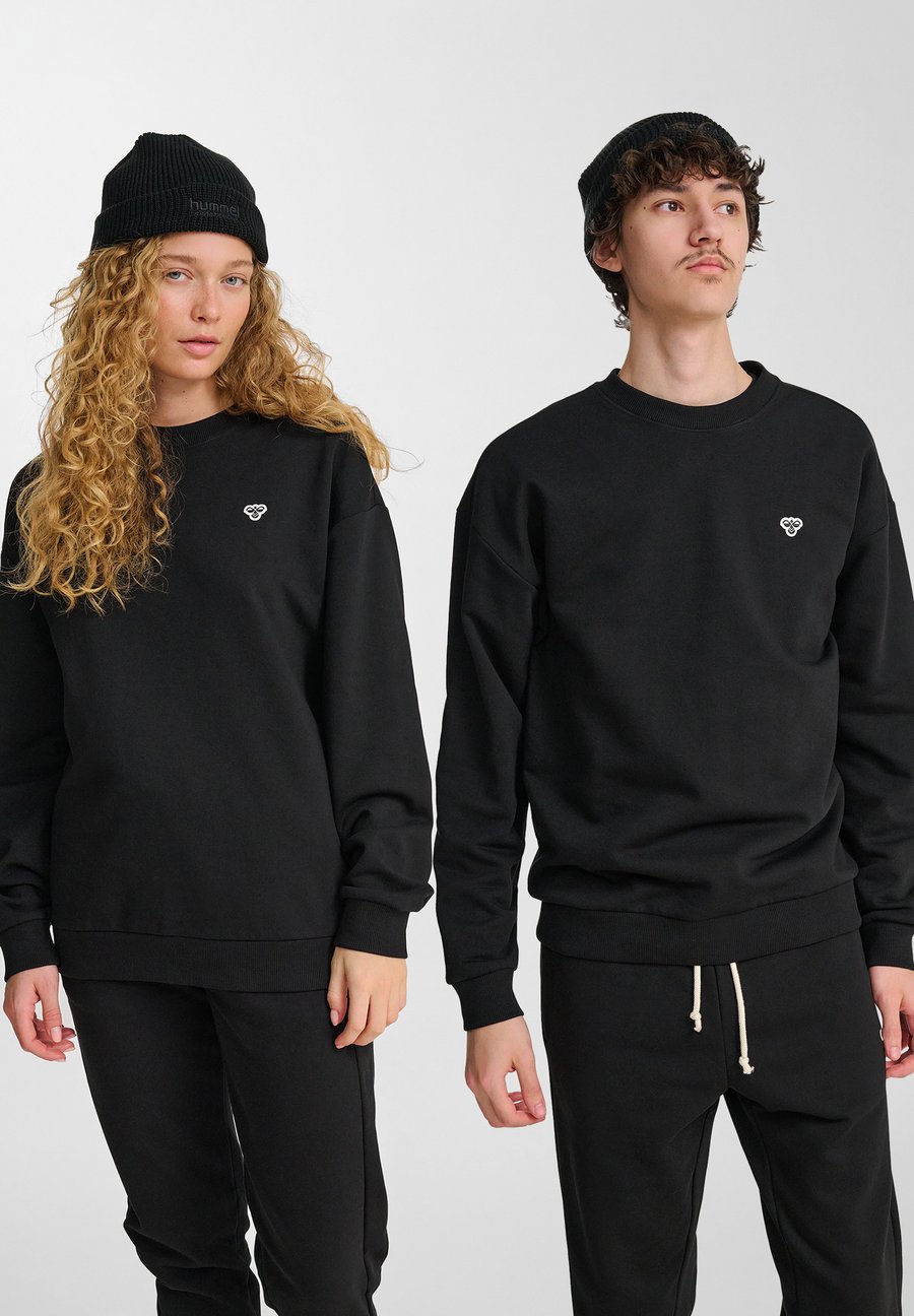 Толстовка Hummel Sweatshirt, Black, Черный, Толстовка Hummel Sweatshirt, Black
Толстовка Hummel Sweatshirt, Black, Черный, Толстовка Hummel Sweatshirt, Black