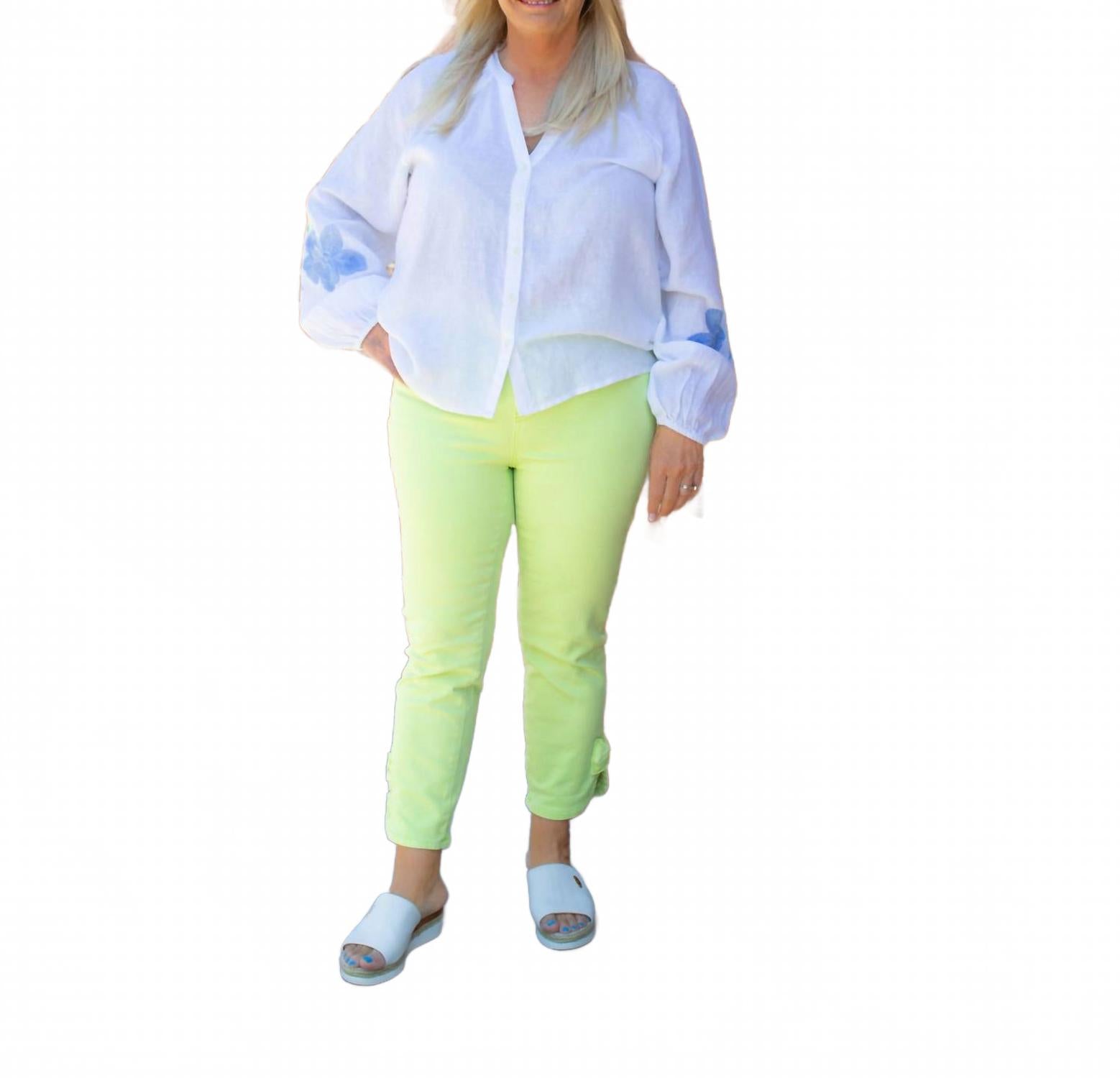 Женская белая блузка с вышивкой Anise CHARLIE B
Женская белая блузка с вышивкой Anise CHARLIE B