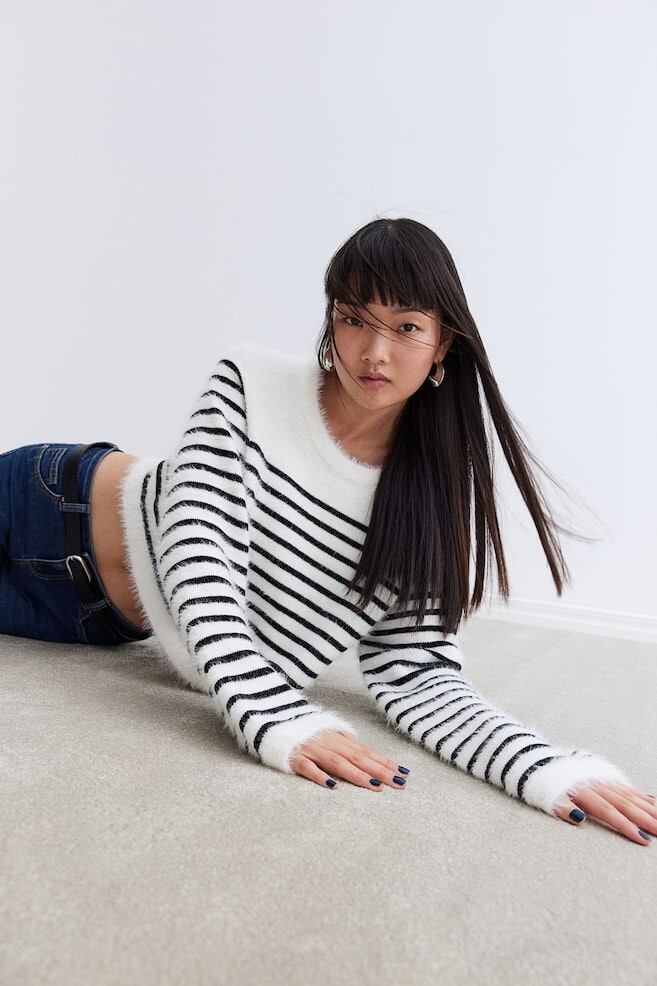 Пушистый свитер H&M, мультиколор
Пушистый свитер H&M, мультиколор