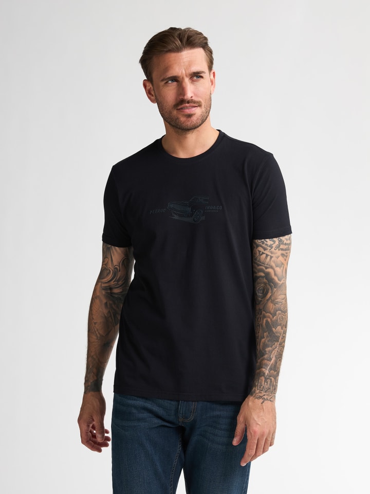 Футболка с тисненым принтом Devils Tower черного цвета Petrol Industries
Футболка с тисненым принтом Devils Tower черного цвета Petrol Industries