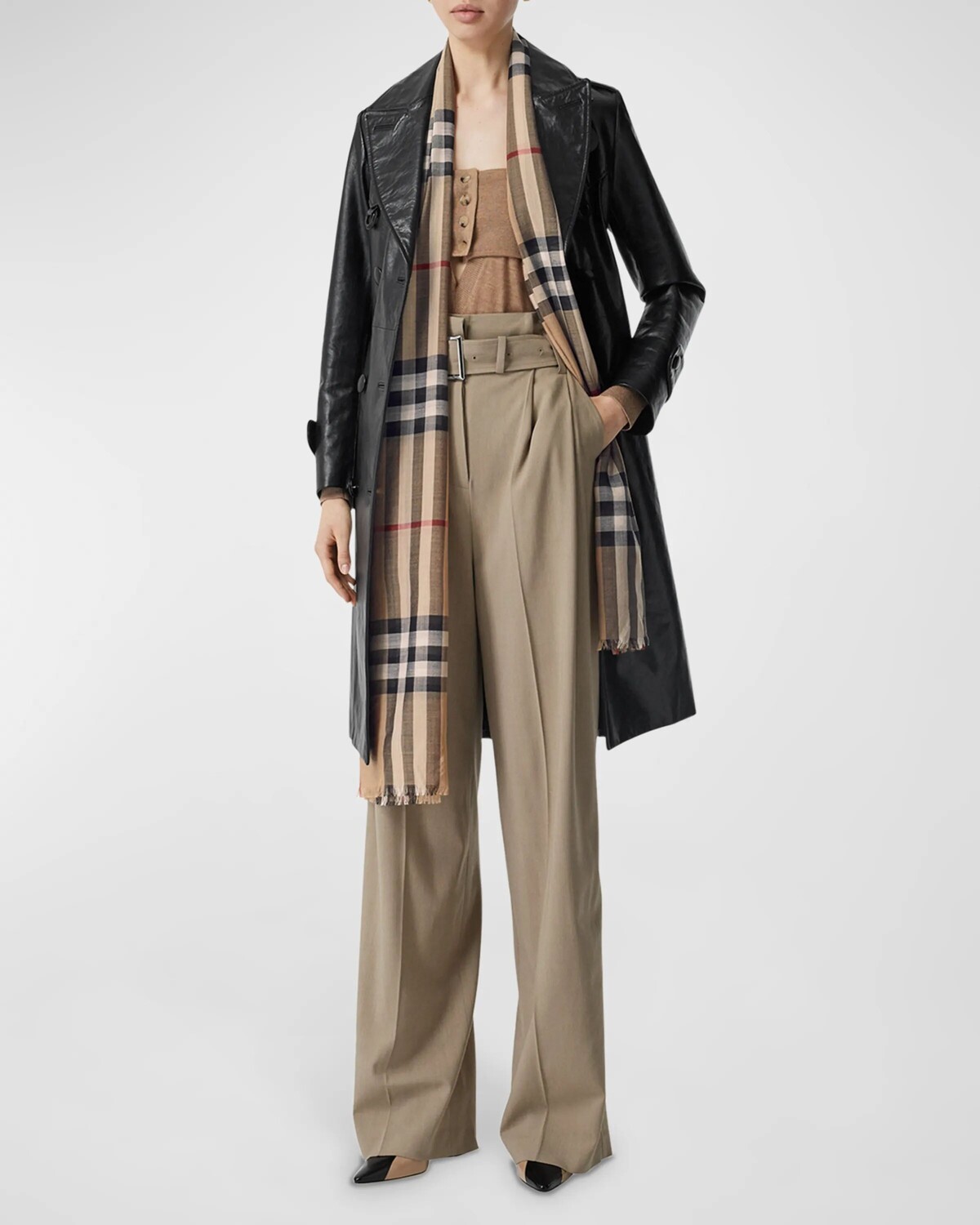 Газовый шарф в клетку Giant Check Burberry, цвет Archive Beige
Газовый шарф в клетку Giant Check Burberry, цвет Archive Beige