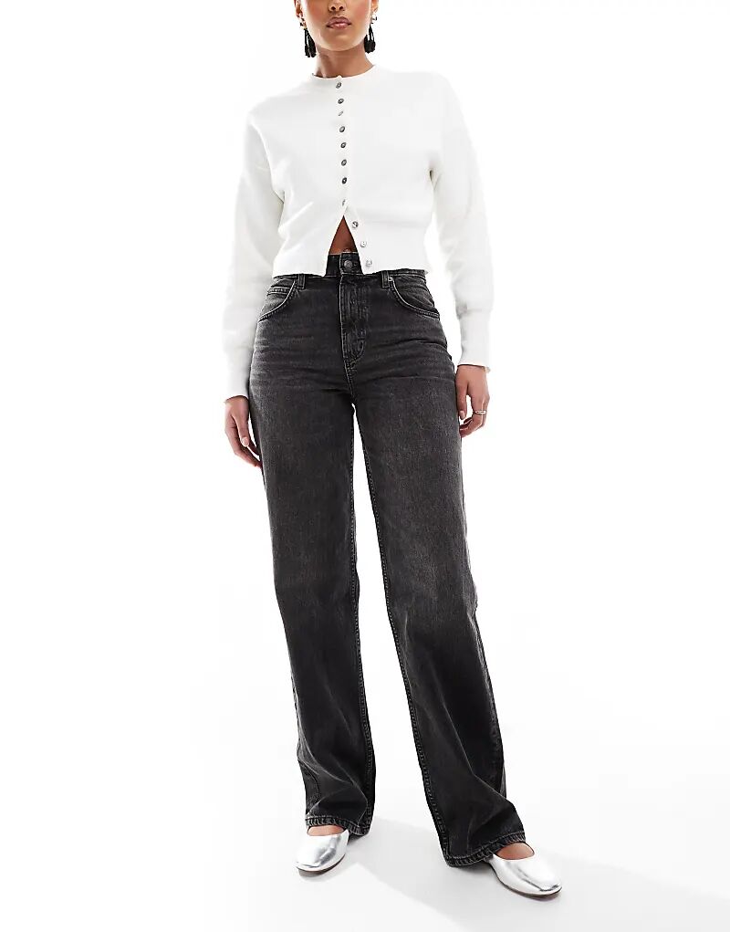 Мешковатые джинсы черного цвета ASOS
Мешковатые джинсы черного цвета ASOS