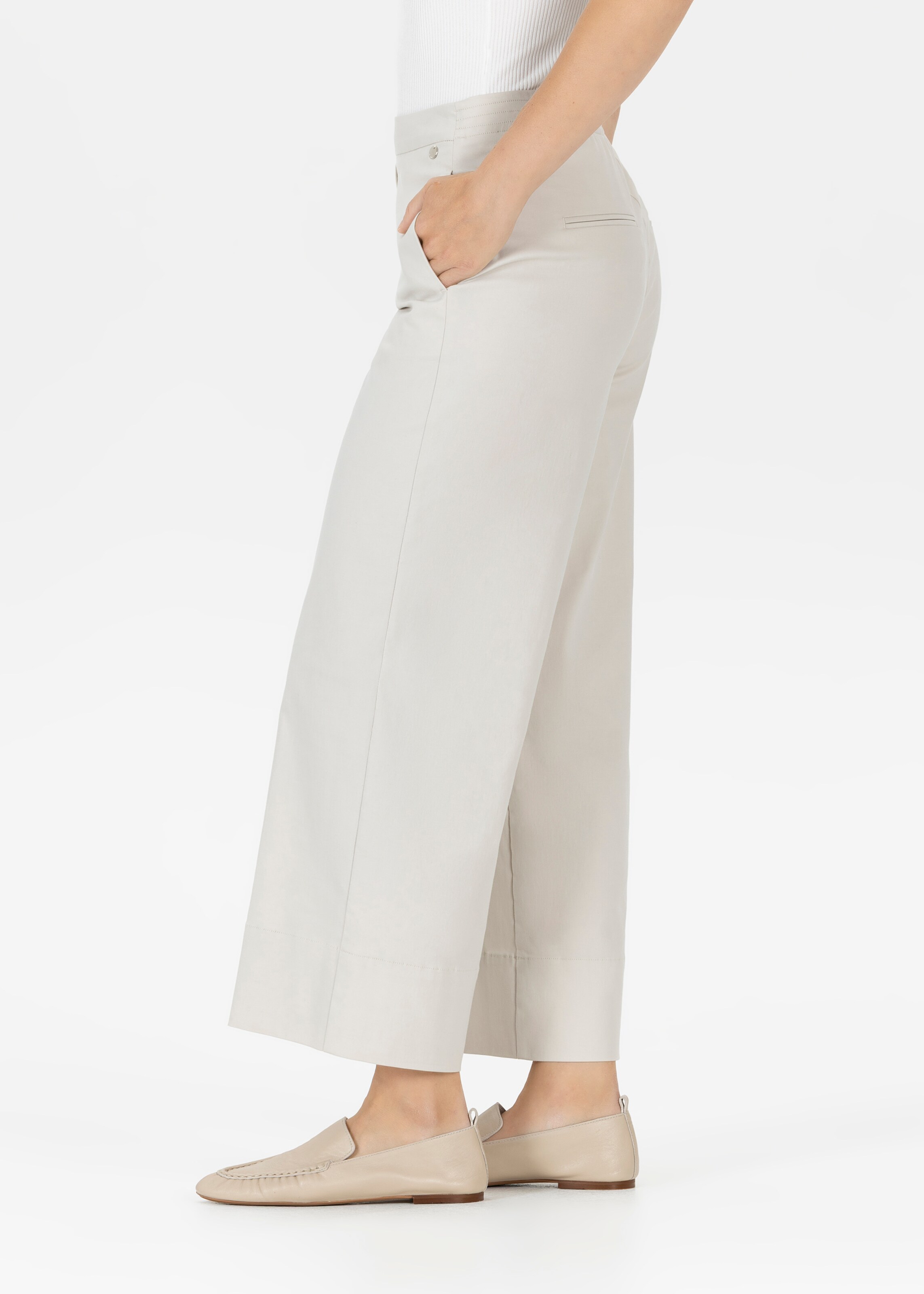 STEHMANN Широкие брюки в белом цвете
STEHMANN Широкие брюки в белом цвете