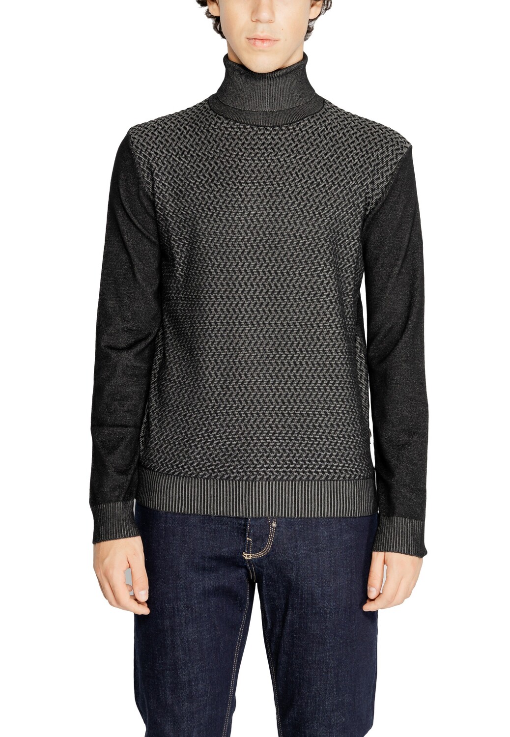 Джемпер Hamaki-Ho с высоким воротником, черный
Джемпер Hamaki-Ho с высоким воротником, черный