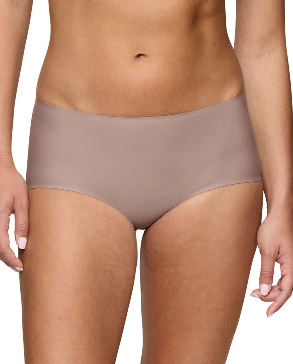 Трусики средней посадки с высоким вырезом Triumph, цвет Topo
Трусики средней посадки с высоким вырезом Triumph, цвет Topo