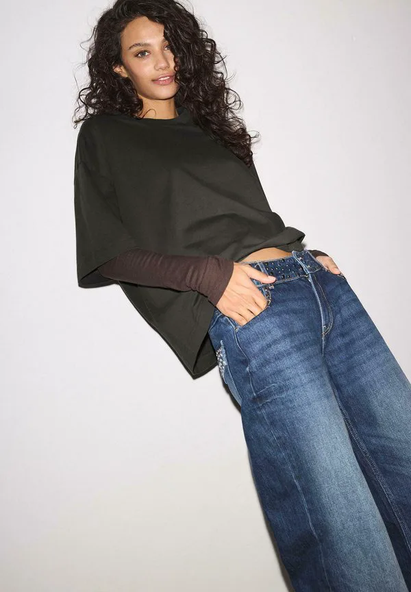 Простая футболка Stradivarius, Dark Brown, Коричневый, Простая футболка Stradivarius, Dark Brown
Простая футболка Stradivarius, Dark Brown, Коричневый, Простая футболка Stradivarius, Dark Brown