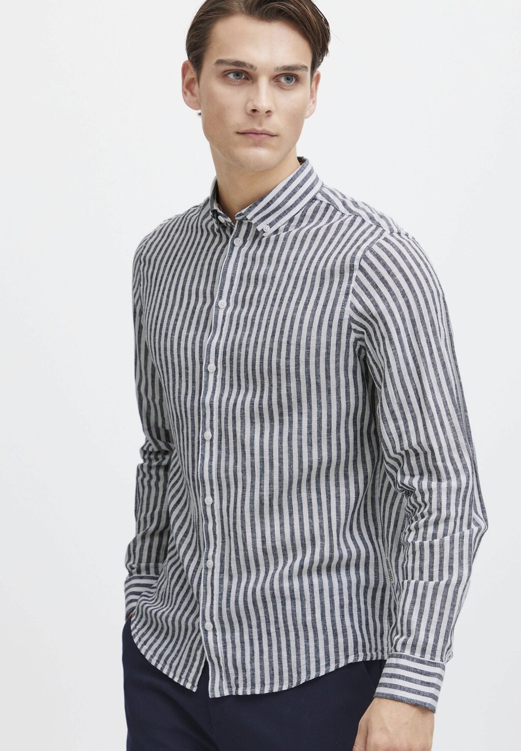Рубашка ANTON STRIPED Casual Friday, цвет dark navy
Рубашка ANTON STRIPED Casual Friday, цвет dark navy