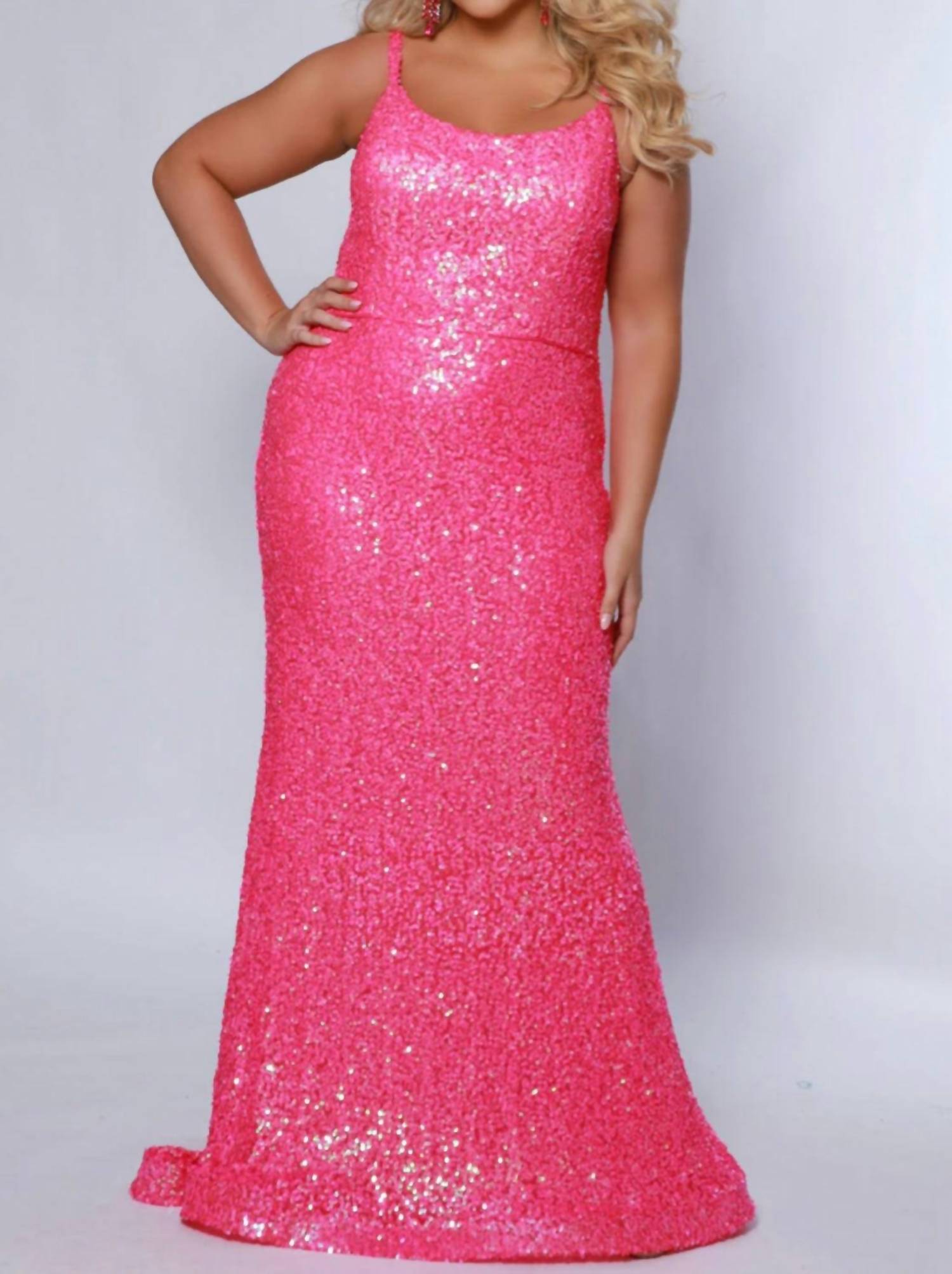 Платье макси с пайетками ярко-розового цвета Sydney's Closet
Платье макси с пайетками ярко-розового цвета Sydney's Closet