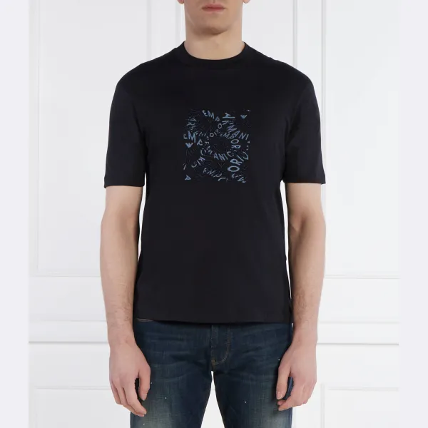 Футболка стандартного кроя Emporio Armani, черный
Футболка стандартного кроя Emporio Armani, черный