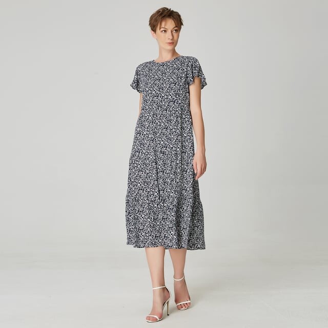 Свободное платье-туника с цветочным принтом и вырезом сзади S&J Weekends, синий
Свободное платье-туника с цветочным принтом и вырезом сзади S&J Weekends, синий