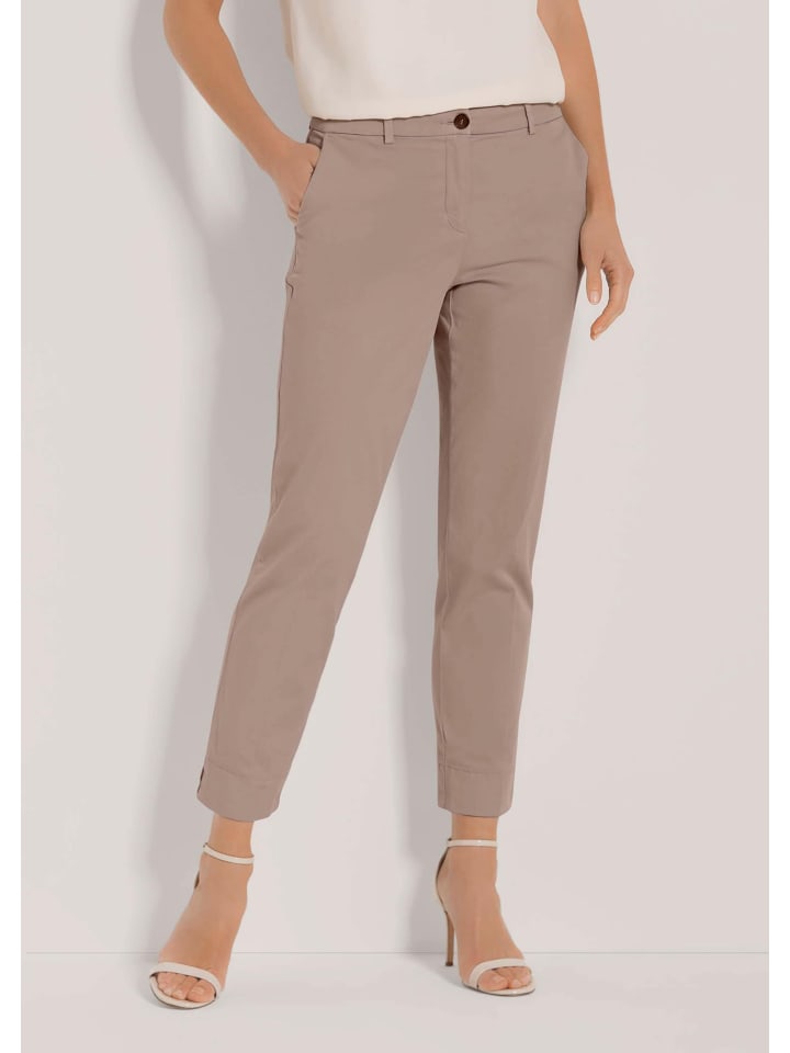 MADELEINE Брюки чинос с отглаженными складками, бежевого цвета
MADELEINE Брюки чинос с отглаженными складками, бежевого цвета