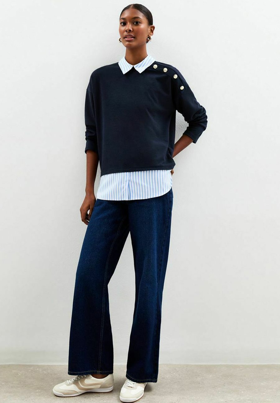 Джемпер New Look 2 IN 1 STRIPED, Blue Pattern/Blue
Джемпер New Look 2 IN 1 STRIPED, Blue Pattern/Blue
